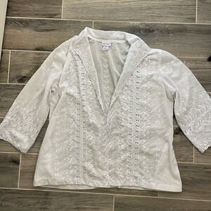 Vicki Wayne Women's Size 16 White Ultra Light Weight Cardigan Eyelet‎ Scalloped